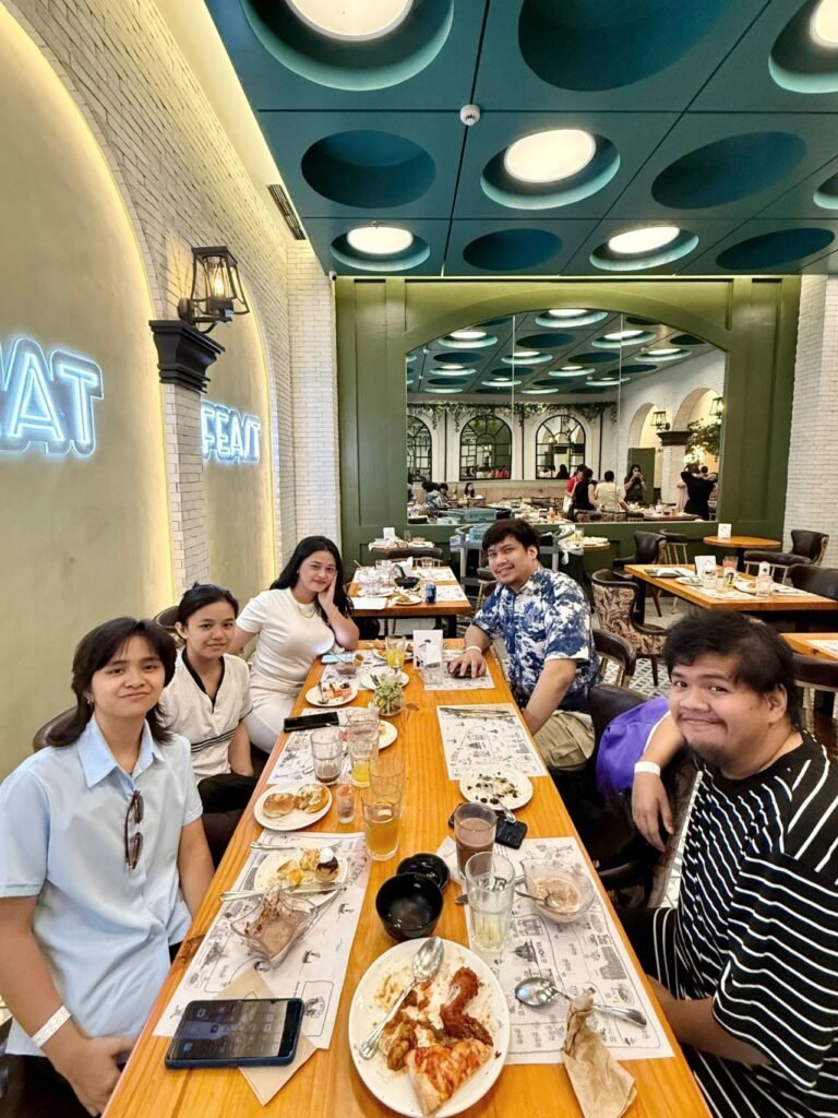 Armasourcing team