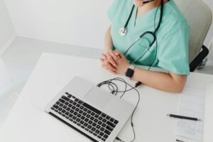 Filipino virtual assistant supporting healthcare administration