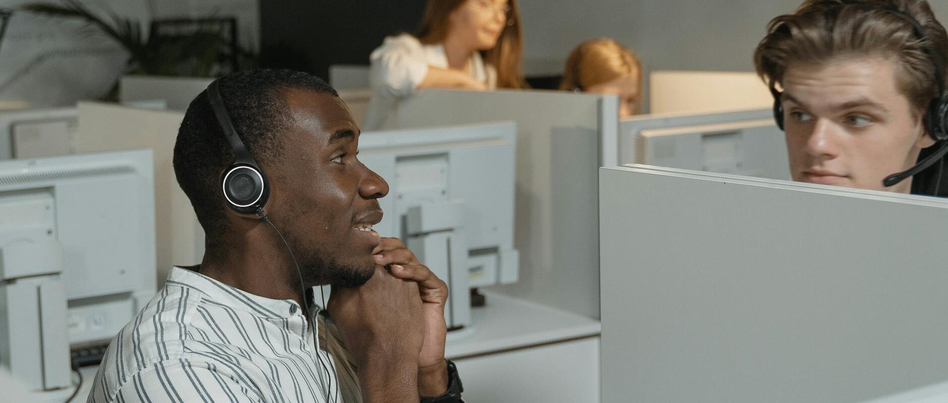 Bpo vs outsourcing hero