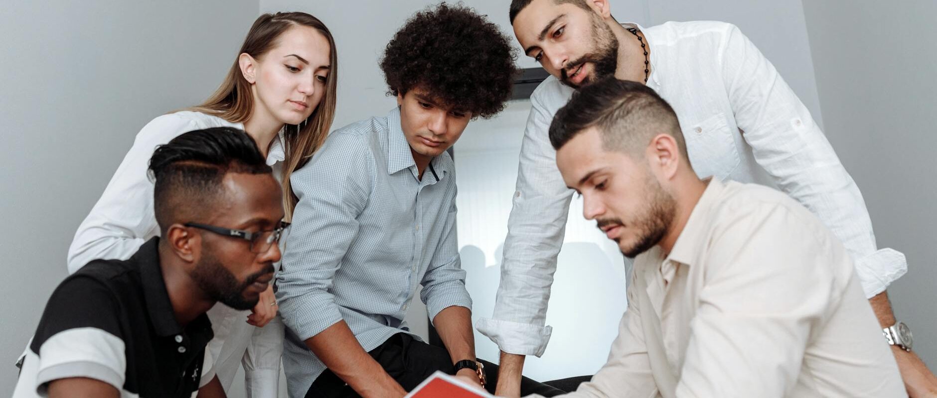 Philippines vs india outsourcing hero