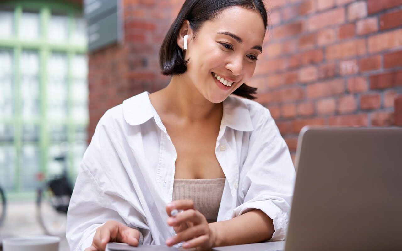 Filipino virtual assistant developing WordPress websites