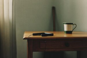 Wireless headset on a tidy desk, best outsourced SDR companies
